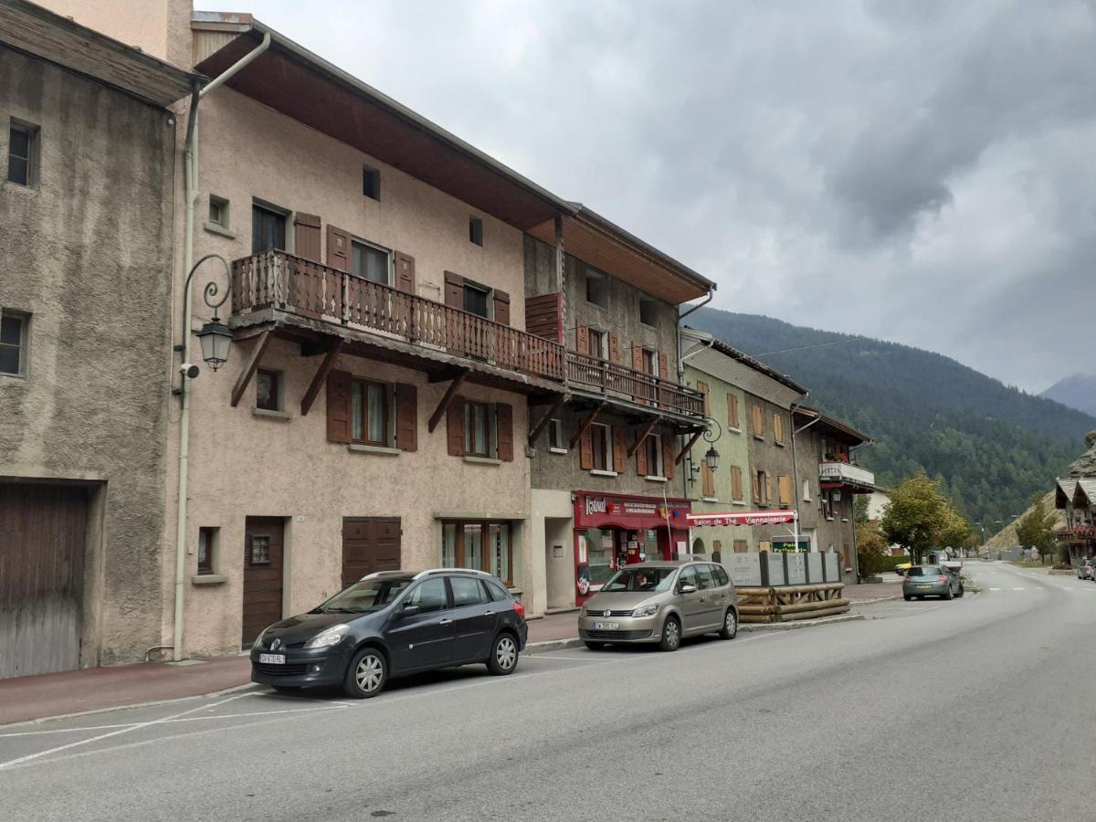 Appartement Chaleureux Avec Wifi De 10 Personnes A Val-Cenis ランスルブール・モン・スニ エクステリア 写真
